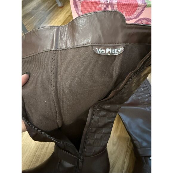Via Pinky Charlotter Brown Quilted Faux Leather Boots Size 9 NIB - Picture 5 of 6